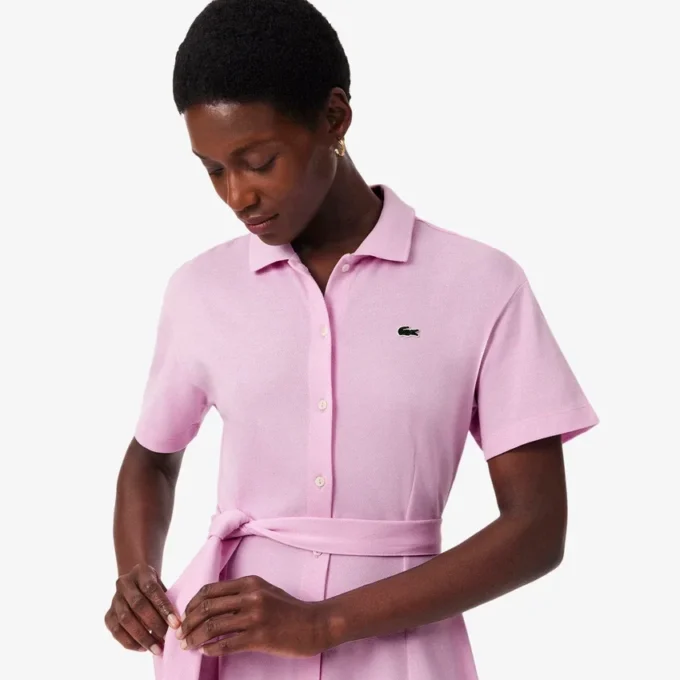 Ausgestelltes Mini-Poloshirt-Kleid für Damen Ausgestelltes Mini-Poloshirt-Kleid für Damen