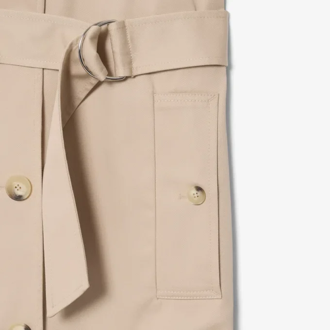 Übergroßer wasserabweisender Trenchcoat Übergroßer wasserabweisender Trenchcoat