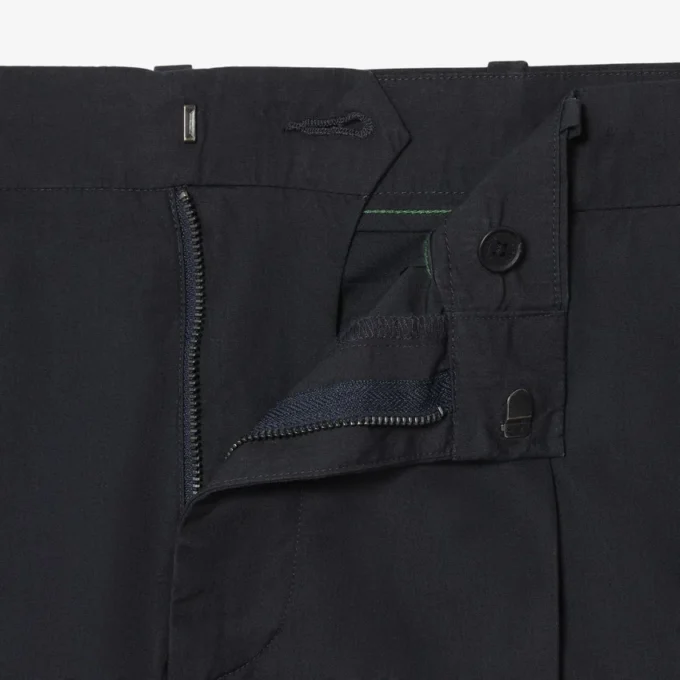 Chino-Hose aus Baumwolle in gerader Passform Chino-Hose aus Baumwolle in gerader Passform