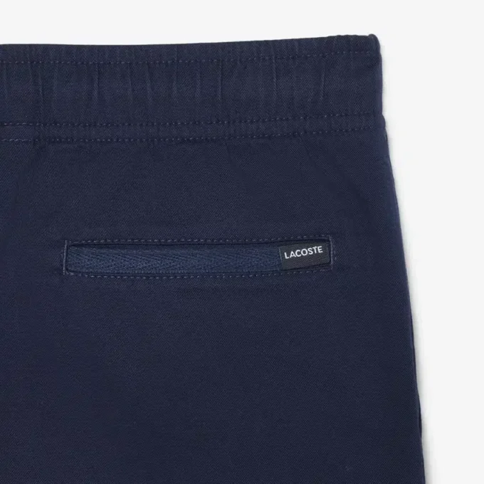 Chino-Shorts aus Stretch-Baumwolltwill Chino-Shorts aus Stretch-Baumwolltwill