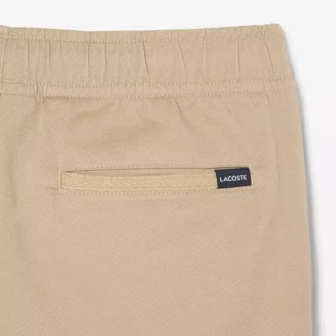 Chino-Shorts aus Stretch-Baumwolltwill Chino-Shorts aus Stretch-Baumwolltwill