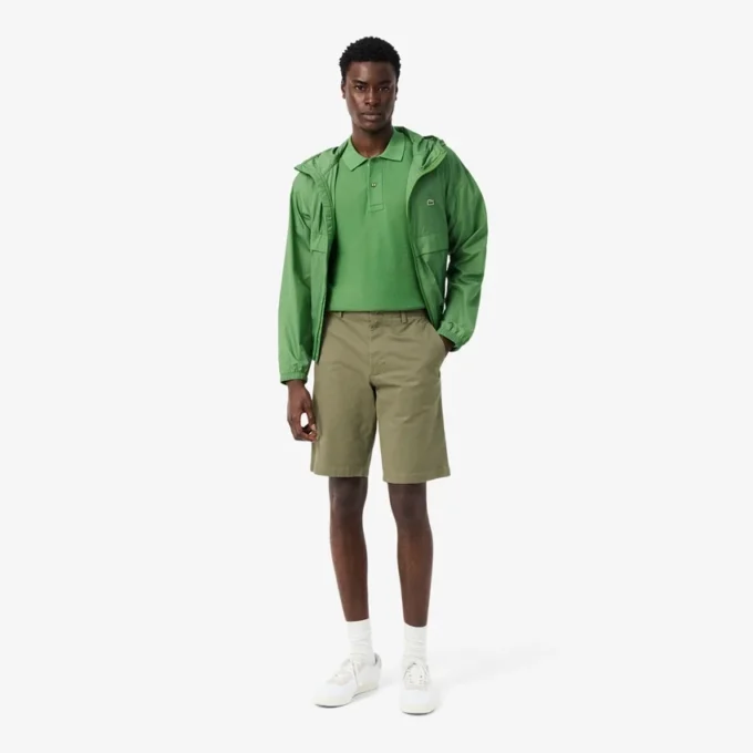 Chino-Shorts aus Stretch-Twill Chino-Shorts aus Stretch-Twill