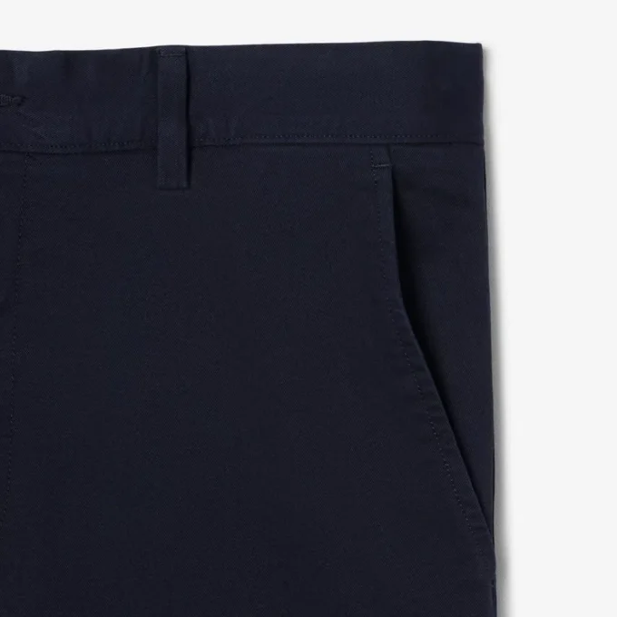 Chino-Shorts aus Stretch-Twill Chino-Shorts aus Stretch-Twill