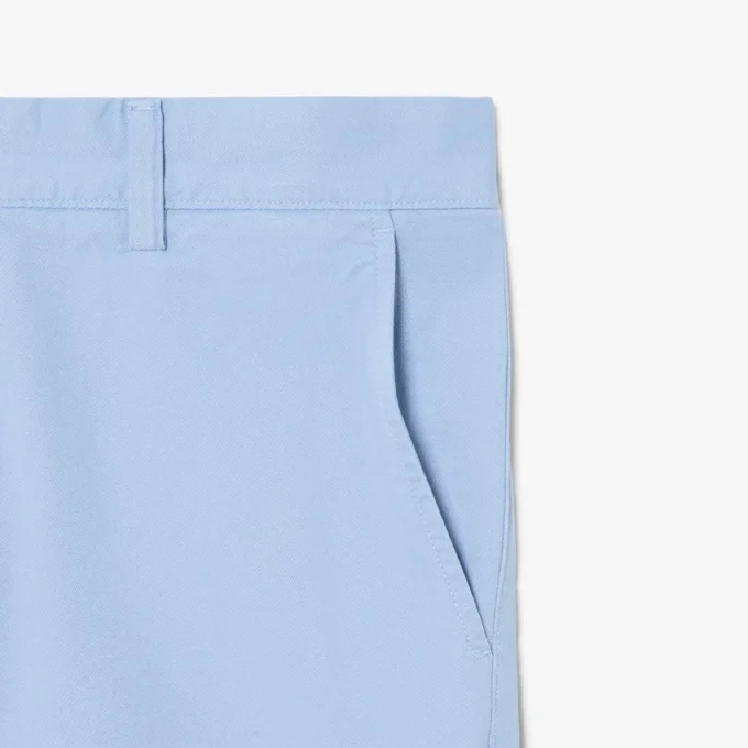 Chino-Shorts aus Stretch-Twill Chino-Shorts aus Stretch-Twill