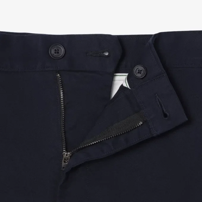 Chino-Shorts aus Stretch-Twill Chino-Shorts aus Stretch-Twill
