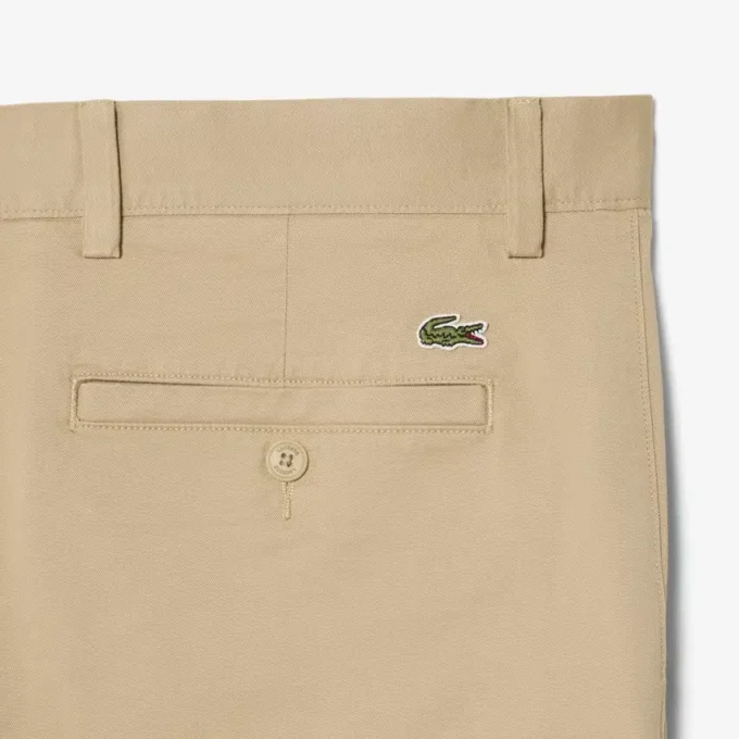 Chino-Shorts aus Stretch-Twill Chino-Shorts aus Stretch-Twill