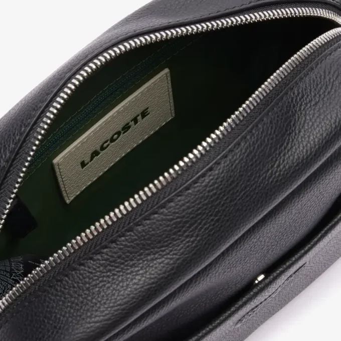 City Court Schultertasche aus genarbtem Leder City Court Schultertasche aus genarbtem Leder