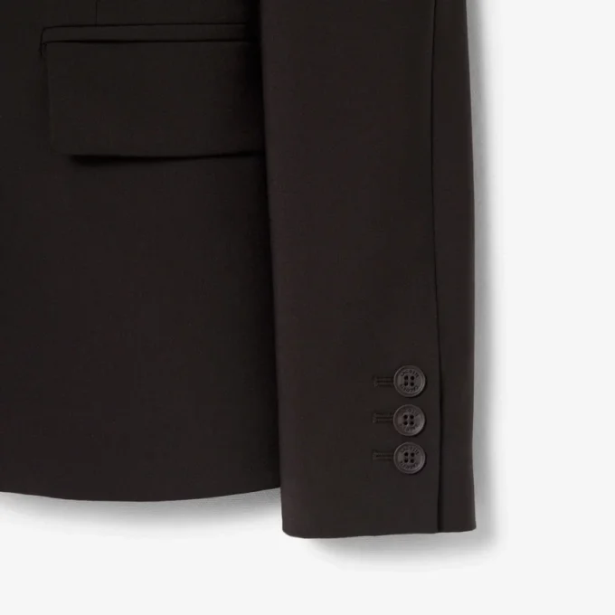 Damen-Blazer aus Wolle mit gesticktem Logo und schmaler Passform Damen-Blazer aus Wolle mit gesticktem Logo und schmaler Passform