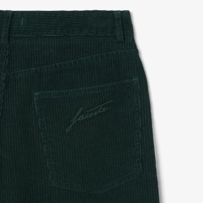 Damen-Cordhose mit weitem Bein Damen-Cordhose mit weitem Bein