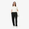 Damen-Poloshirt aus nahtloser 3D-Stretch-Baumwolle in verkürzter Passform Damen-Poloshirt aus nahtloser 3D-Stretch-Baumwolle in verkürzter Passform
