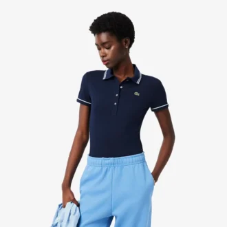 Damen-Poloshirt mit schmaler Passform und Zierdetails L.12.D Damen-Poloshirt mit schmaler Passform und Zierdetails L.12.D