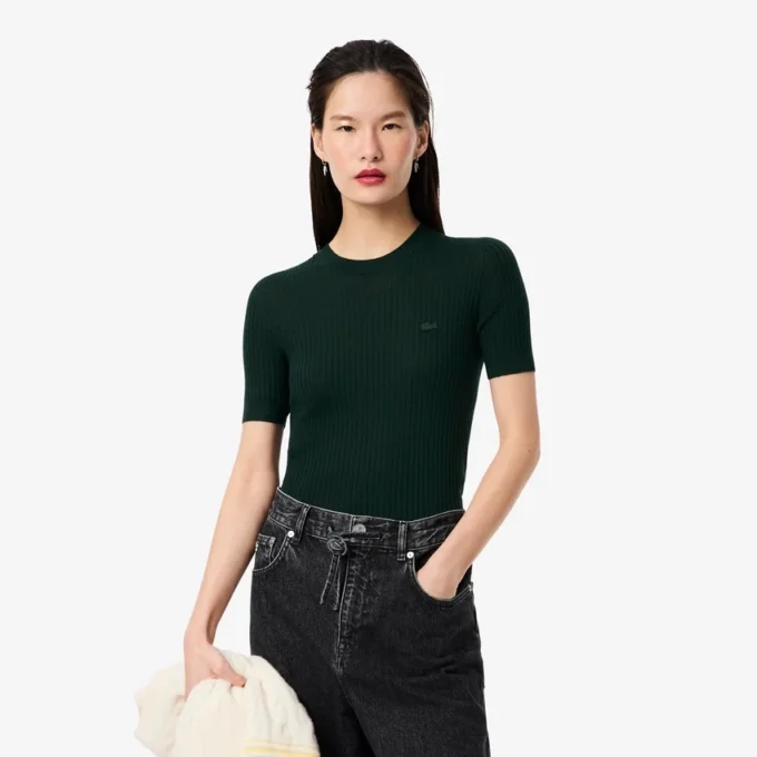 Damen-Pullover aus Merinowolle mit geripptem Strick und kurzen Ärmeln Damen-Pullover aus Merinowolle mit geripptem Strick und kurzen Ärmeln