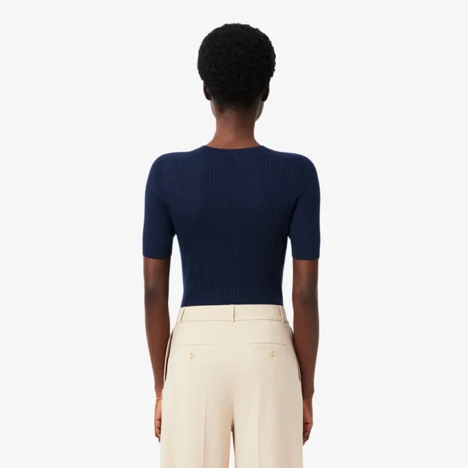 Damen-Pullover aus Merinowolle mit geripptem Strick und kurzen Ärmeln Damen-Pullover aus Merinowolle mit geripptem Strick und kurzen Ärmeln