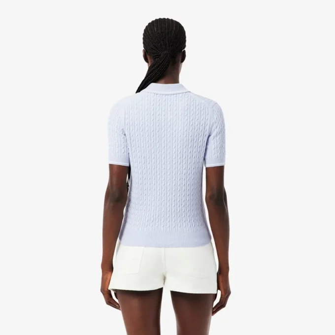 Gestreifter Pullover mit Zopfmuster und Poloshirt-Kragen Gestreifter Pullover mit Zopfmuster und Poloshirt-Kragen