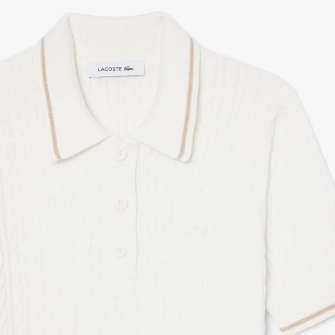 Gestreifter Pullover mit Zopfmuster und Poloshirt-Kragen Gestreifter Pullover mit Zopfmuster und Poloshirt-Kragen