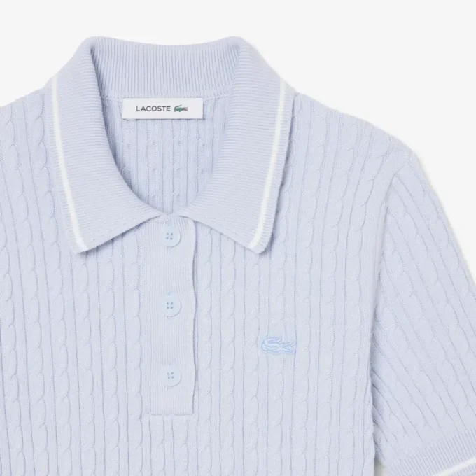 Gestreifter Pullover mit Zopfmuster und Poloshirt-Kragen Gestreifter Pullover mit Zopfmuster und Poloshirt-Kragen