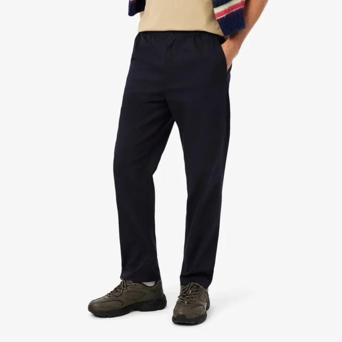 Herren-Chinohose aus Baumwolle in Regular Fit Herren-Chinohose aus Baumwolle in Regular Fit