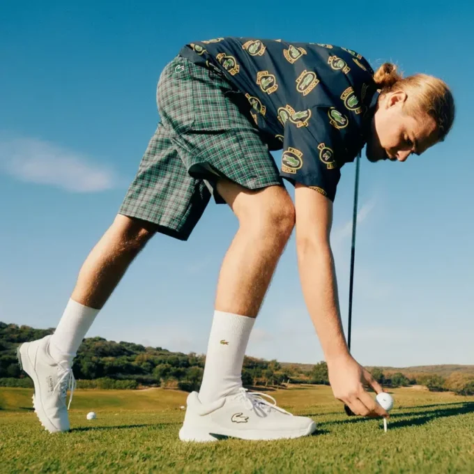 Herren-Golfshirt mit UV-Schutz in Regular-Hawaii-Passform Herren-Golfshirt mit UV-Schutz in Regular-Hawaii-Passform