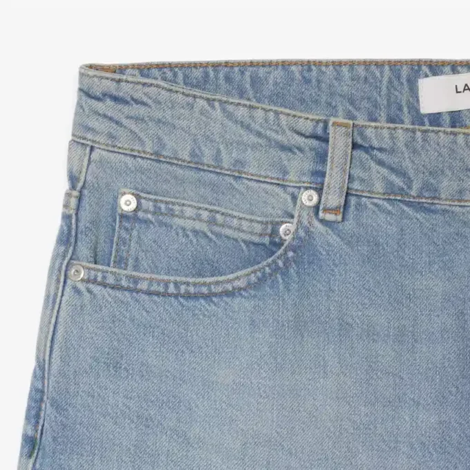 Herren-Jeansshorts mit geradem Schnitt Herren-Jeansshorts mit geradem Schnitt