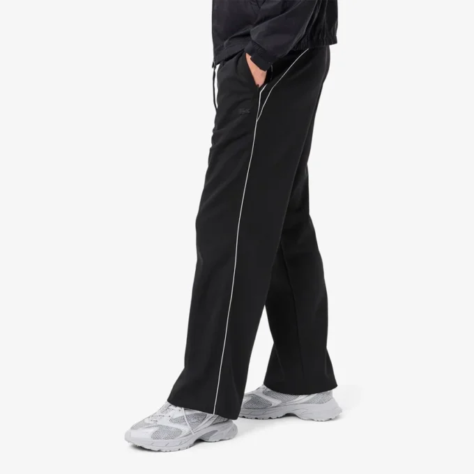 Herren-Jogginghose „Paris“ in lockerer Passform Herren-Jogginghose „Paris“ in lockerer Passform