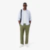 Herren-Oxfordhemd mit gerader Passform und Streifenmuster Herren-Oxfordhemd mit gerader Passform und Streifenmuster