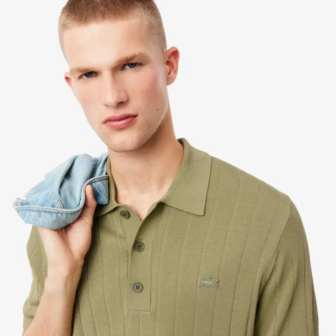 Herren-Poloshirts mit geripptem Strickkragen Herren-Poloshirts mit geripptem Strickkragen