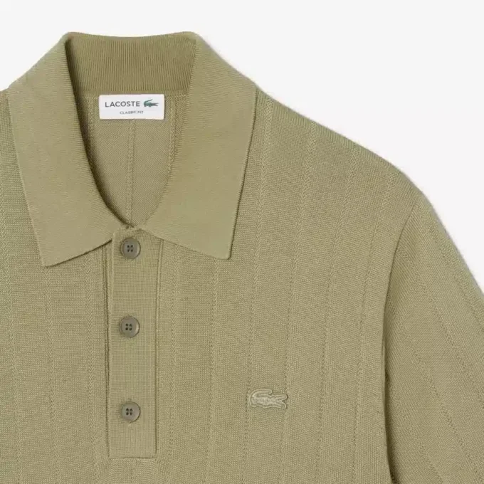 Herren-Poloshirts mit geripptem Strickkragen Herren-Poloshirts mit geripptem Strickkragen