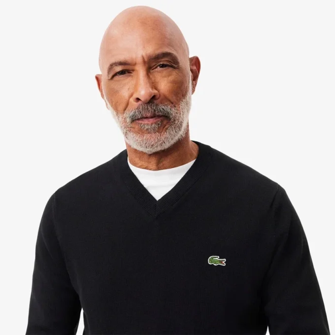 Herren-Pullover aus Baumwolle mit V-Ausschnitt Herren-Pullover aus Baumwolle mit V-Ausschnitt