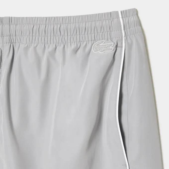 Herren-Shorts in lockerer Passform mit Stickerei Herren-Shorts in lockerer Passform mit Stickerei