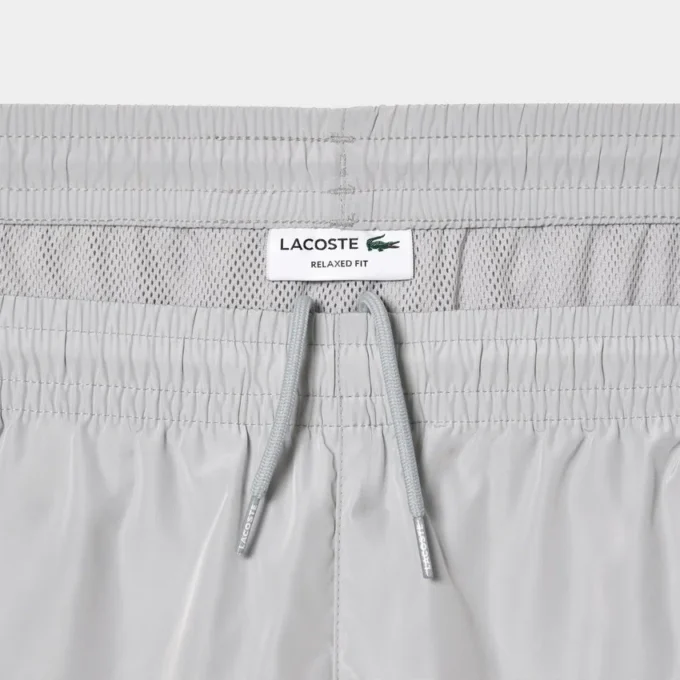 Herren-Shorts in lockerer Passform mit Stickerei Herren-Shorts in lockerer Passform mit Stickerei