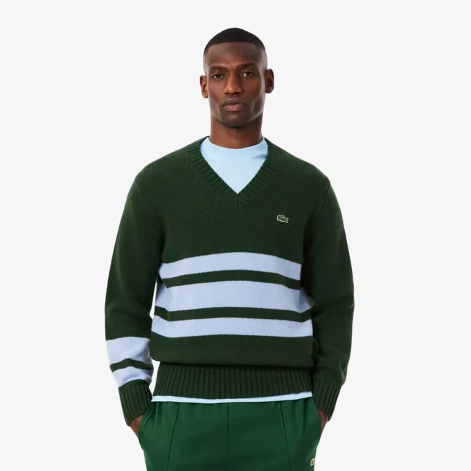 Herren-Strickpullover aus Wolle mit V-Ausschnitt Herren-Strickpullover aus Wolle mit V-Ausschnitt