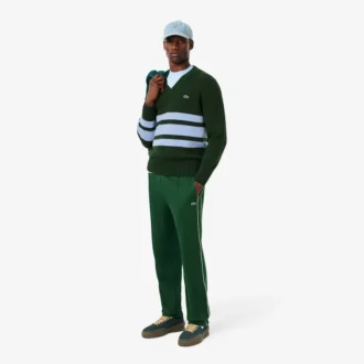 Herren-Strickpullover aus Wolle mit V-Ausschnitt Herren-Strickpullover aus Wolle mit V-Ausschnitt