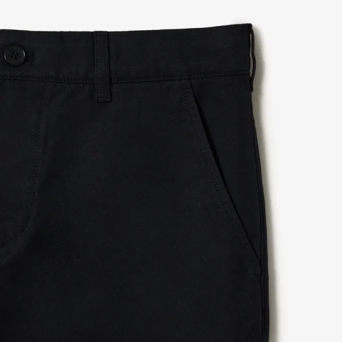 Herrenhose aus Baumwolltwill mit geradem Schnitt Herrenhose aus Baumwolltwill mit geradem Schnitt