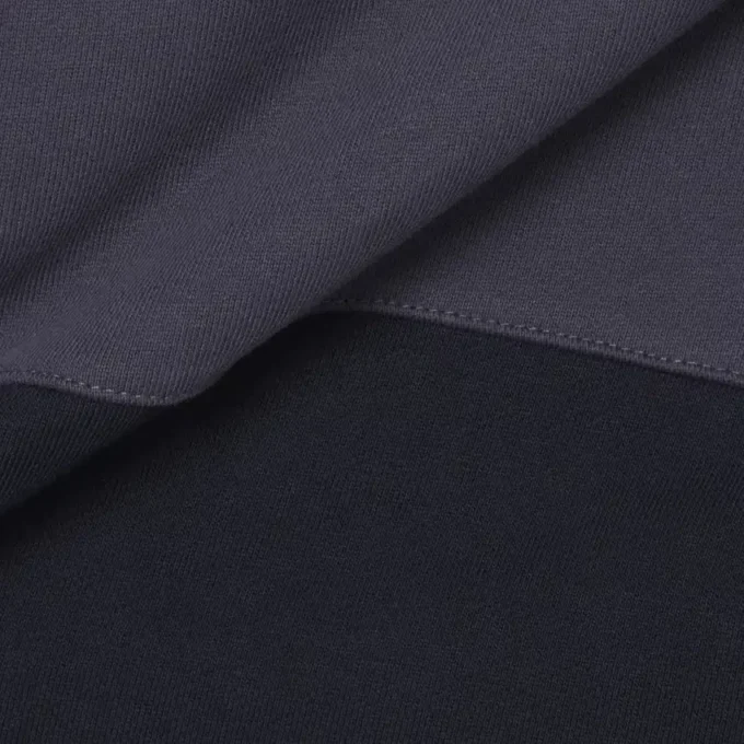 Hoodie mit Reißverschluss und Farbblock-Design Hoodie mit Reißverschluss und Farbblock-Design