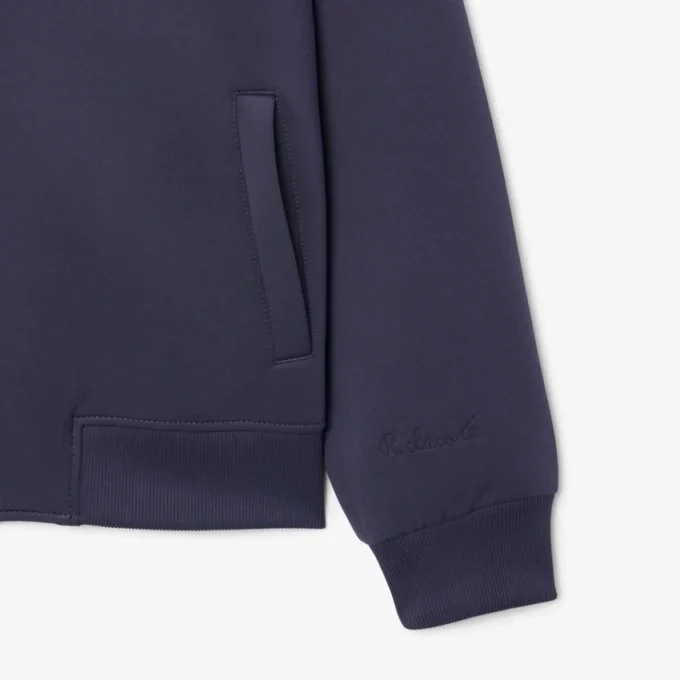 Jacke mit hohem Kragen und Stickerei Jacke mit hohem Kragen und Stickerei