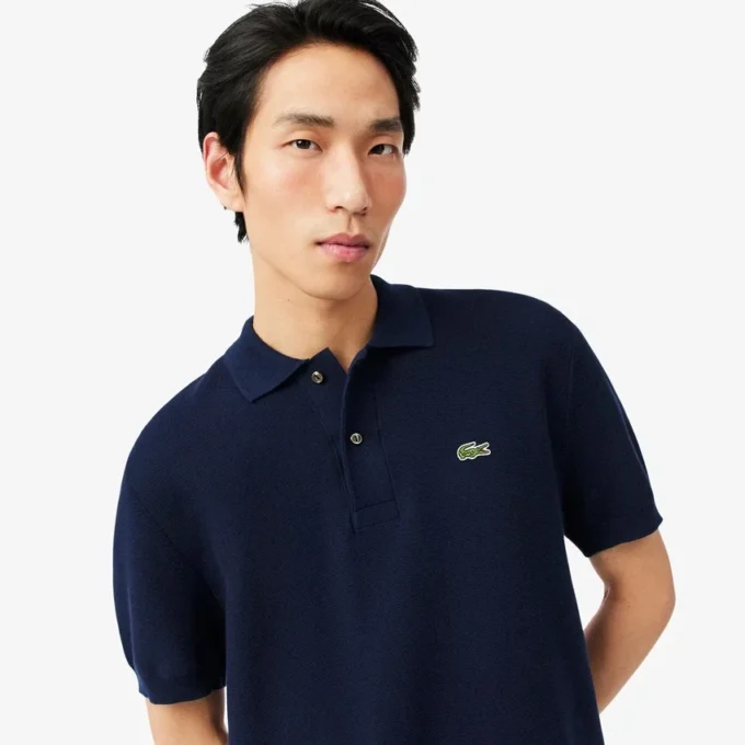 Klassisch geschnittenes Strick-Poloshirt Klassisch geschnittenes Strick-Poloshirt