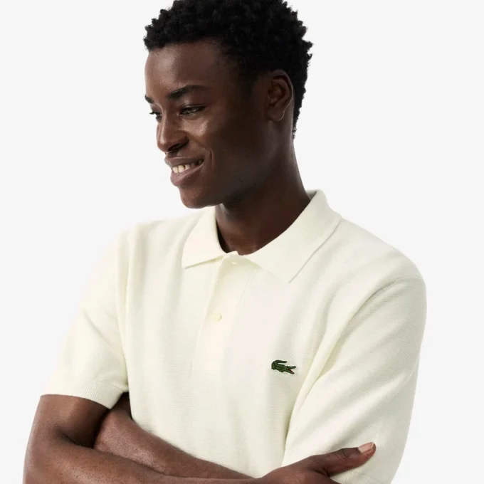 Klassisch geschnittenes Strick-Poloshirt Klassisch geschnittenes Strick-Poloshirt