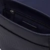 Klassische Umhängetasche mit Klappenverschluss Klassische Umhängetasche mit Klappenverschluss