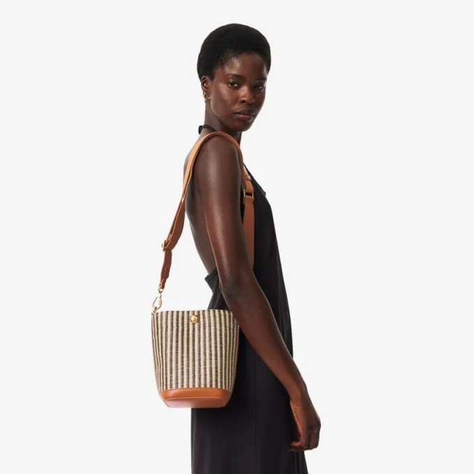 Kleine Sommer-Raffia-Beuteltasche Kleine Sommer-Raffia-Beuteltasche