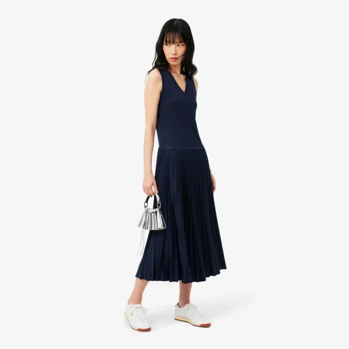 Langes, ärmelloses Plisseekleid Langes, ärmelloses Plisseekleid