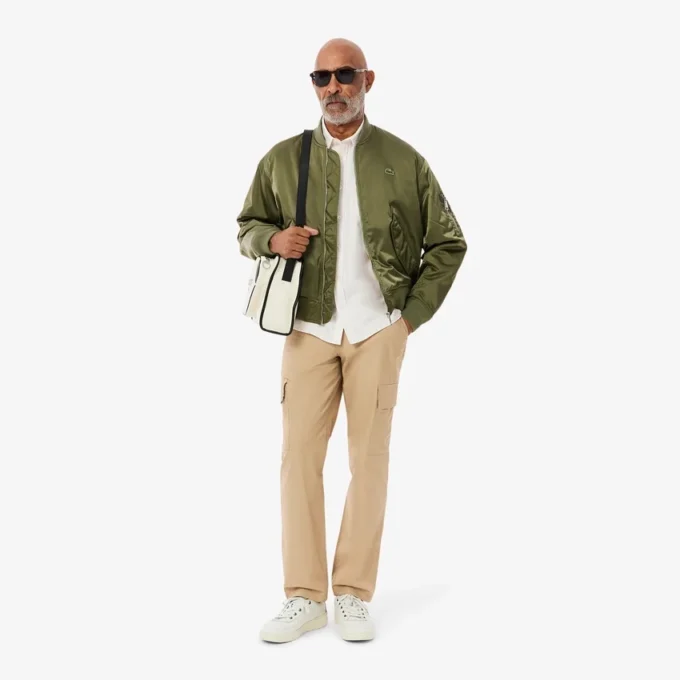 Leichte Baumwoll-Cargohose für Herren in Regular Fit Leichte Baumwoll-Cargohose für Herren in Regular Fit