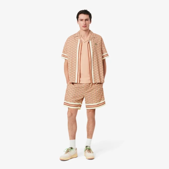 Leichte Herren-Shorts mit Monogramm-Print