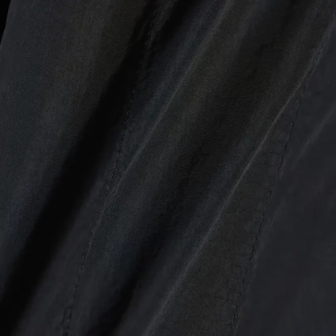 Leichte, wasserabweisende, gesteppte Puffjacke Leichte, wasserabweisende, gesteppte Puffjacke