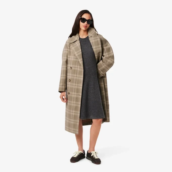 Nahtloses kurzes Wollkleid für Damen Nahtloses kurzes Wollkleid für Damen