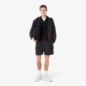 Nylon-Cargo-Shorts für Herren mit Ombra-Print Nylon-Cargo-Shorts für Herren mit Ombra-Print