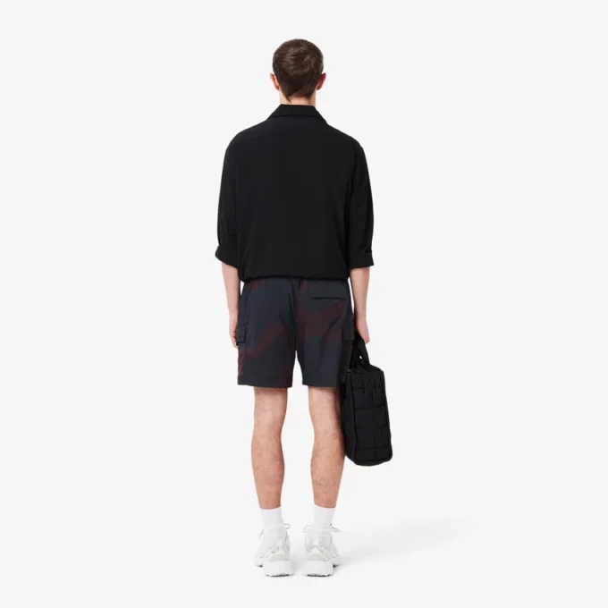 Nylon-Cargo-Shorts für Herren mit Ombra-Print Nylon-Cargo-Shorts für Herren mit Ombra-Print