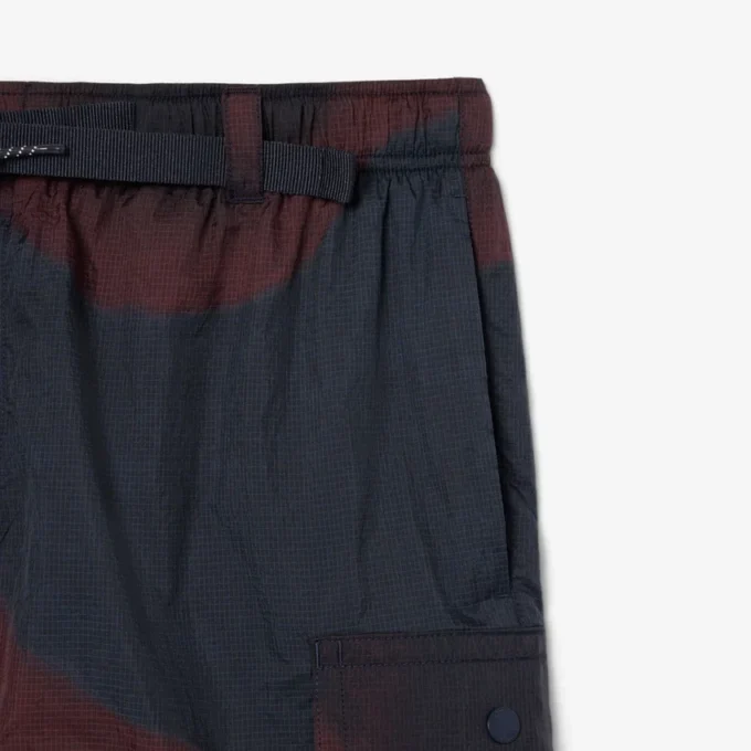 Nylon-Cargo-Shorts für Herren mit Ombra-Print Nylon-Cargo-Shorts für Herren mit Ombra-Print