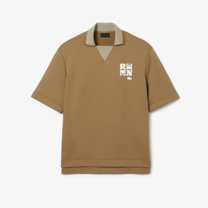 Oversized-Satin-Poloshirt mit Runway-Badge-Akzent