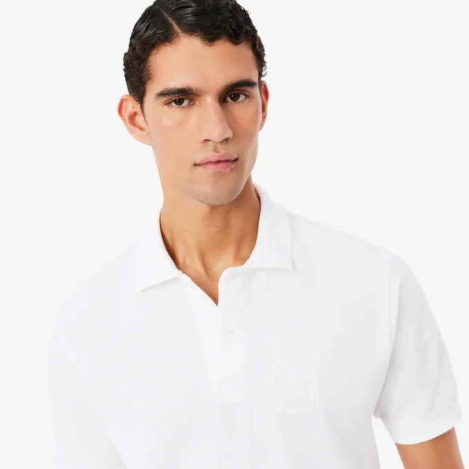 Petit-Piqué-Poloshirt mit Stickerei im klassischen Schnitt Petit-Piqué-Poloshirt mit Stickerei im klassischen Schnitt