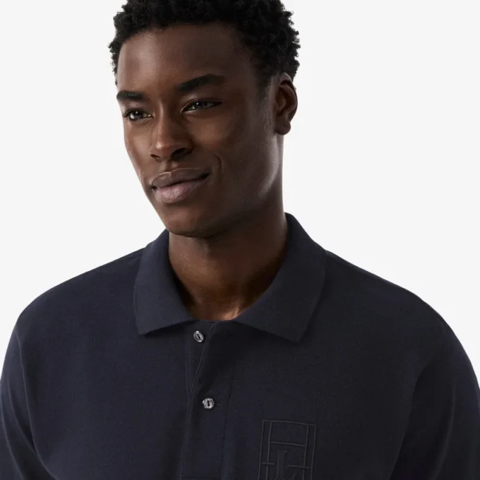 Petit-Piqué-Poloshirt mit Stickerei im klassischen Schnitt Petit-Piqué-Poloshirt mit Stickerei im klassischen Schnitt